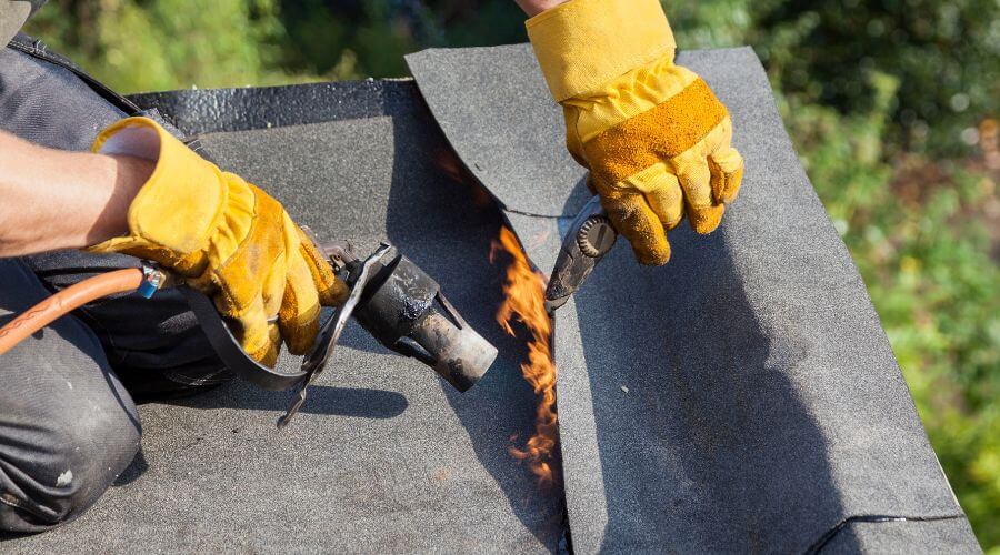 Expert Emergency Roof Repairs services in East Walpole, MA